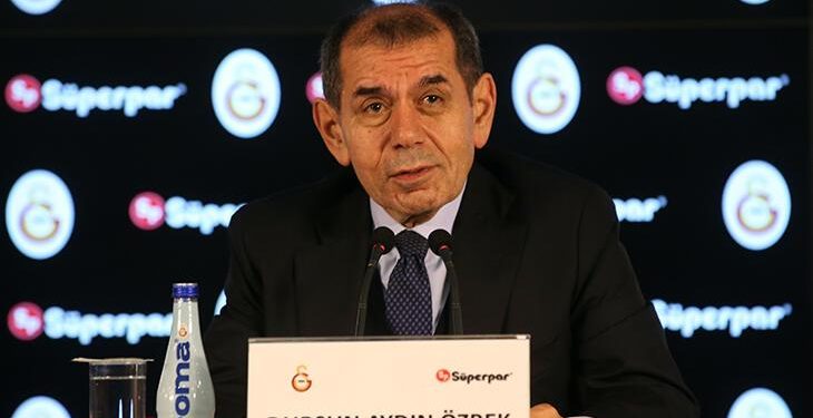 CANLI | Galatasaray Başkanı Dursun Özbek açıklamalarda bulunuyor
