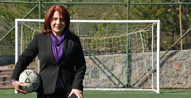 Çok konuşulacak sözler: Siz ‘Orta’ yaptınız, Lale hoca yılın golünü atıverdi!