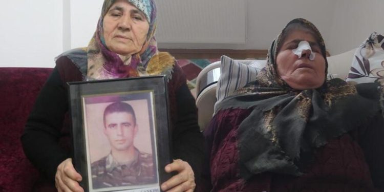 Şehit annesine sokak ortasında dehşeti yaşattı! ‘Adam elini kolunu sallayarak geziyor’