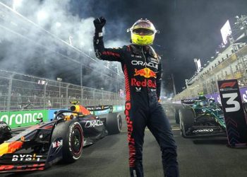 Suudi Arabistan Grand Prix’sinde kazanan Sergio Perez