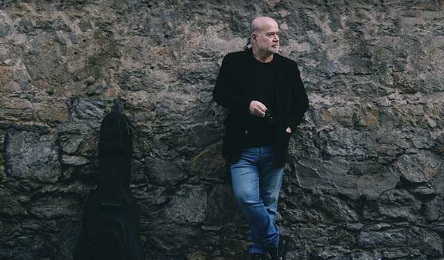 Vedat Sakman’ın Nar Çiçekleri albümü yayında