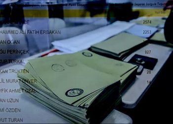 YSK’dan yeni uygulama: Hangi adaya ne kadar imza verildi?
