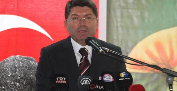 Bakan Tunç: Demokrasiden taviz vermeyeceğiz