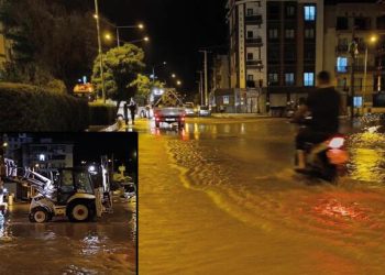 İzmir’de su borusu patladı! İki mahallede su taşkınları oldu