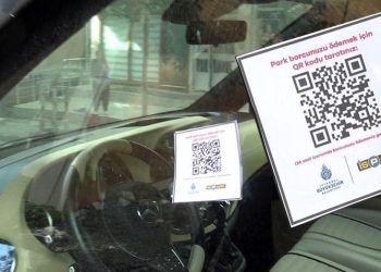 Park halindeki aracınızın üzerindeki bu QR koda dikkat! ‘Hesaplarınız boşaltılabilir’